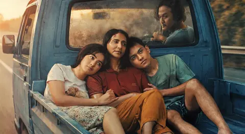 Film Ayah, Ini Arahnya Ke Mana, Ya? Rilis Poster dan Trailer, Angkat Luka Keluarga yang Dekat dengan Realita