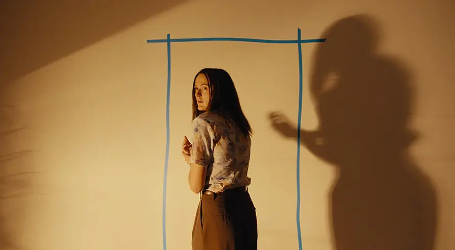 Berawal dari YouTube, Film Backrooms Kini Siap Guncang Bioskop