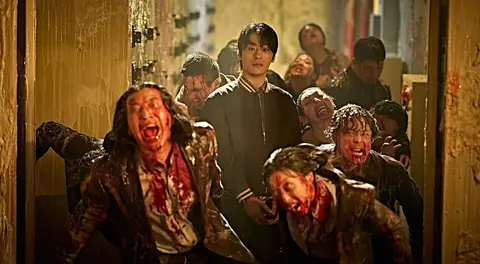Tayang Perdana, Colony Langsung Pecahkan Rekor Box Office Korea