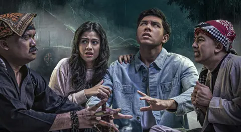 Sinopsis Dukun Magang, Film Horor Komedi yang Satukan Logika Modern dan Tradisi Mistis