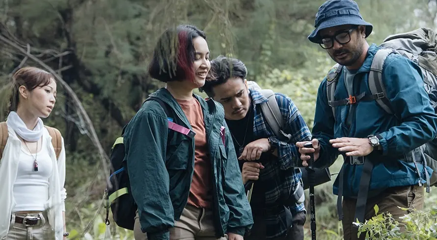 Sinopsis Hasut: Film Horor Misteri Tanpa Hantu, Healing di Hutan Berubah Jadi Teror
