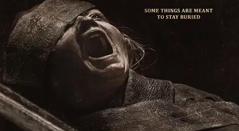 Sinopsis Lee Cronins The Mummy: Ketika Reuni Keluarga Berubah Jadi Mimpi Buruk