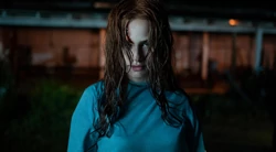 Teror Baru di The Strangers: Chapter 2, Maya Hadapi Mimpi Buruk Tanpa Akhir