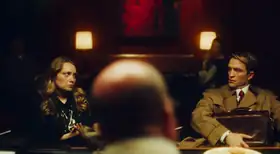 A24 Rilis Trailer Primetime, Robert Pattinson Jadi Pembawa Acara To Catch a Predator
