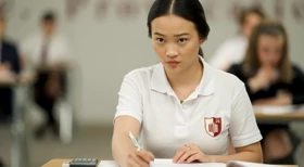 Review Bad Genius: Membongkar Sisi Gelap Sistem Pendidikan Lewat Skema Ujian