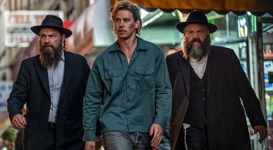 Review Caught Stealing: Aksi Intens dan Humor Gelap yang Menghibur