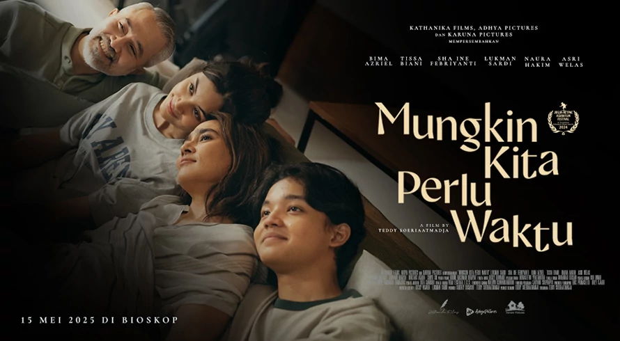 Review Mungkin Kita Perlu Waktu, Ajarkan Cara Bertahan dari Luka dan Kehilangan