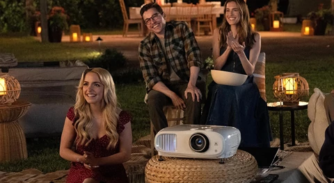 Review Film Regretting You: Drama Keluarga yang Emosional Tapi Kurang Menggigit