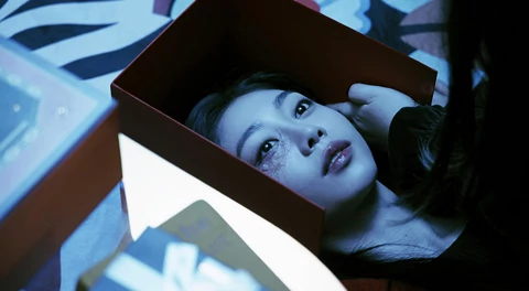 Review Film The Cursed: Saat Hasrat dan Jiwa Diperdagangkan di Pasar Gaib